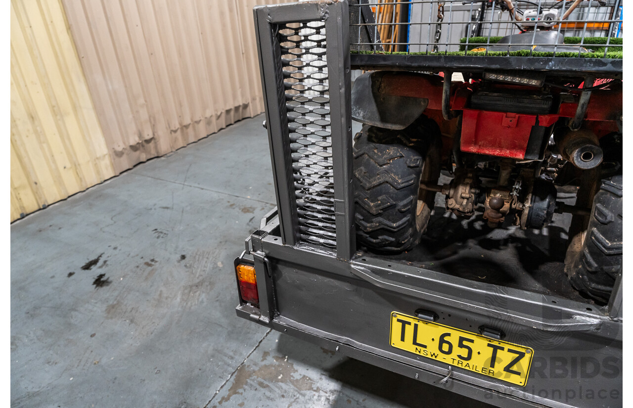 Honda Big Red Quad Bike and 1980 Trailer with Ramps
