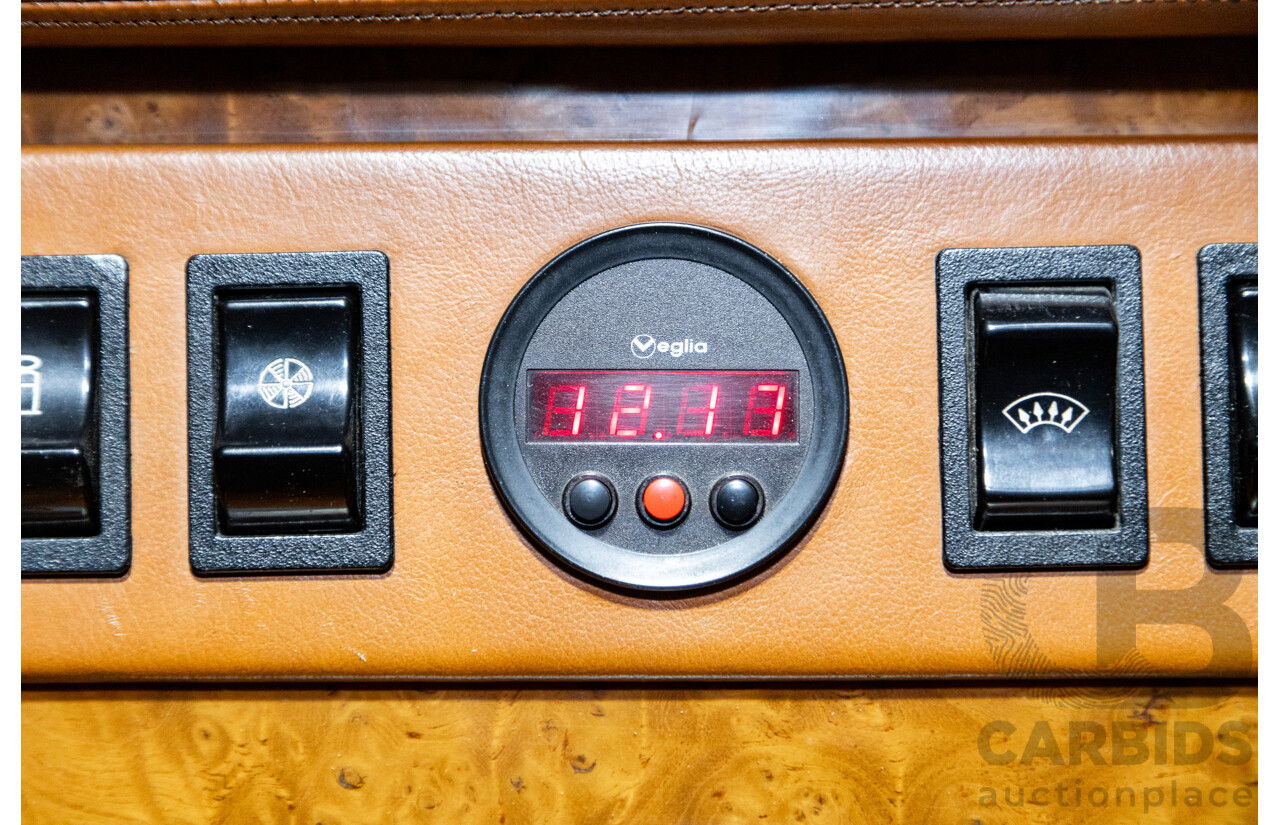 07/1985 De Tomaso Deauville Series 2 4d Sedan Red V8 5.8L