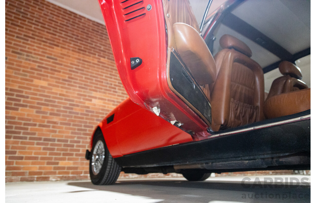 07/1985 De Tomaso Deauville Series 2 4d Sedan Red V8 5.8L