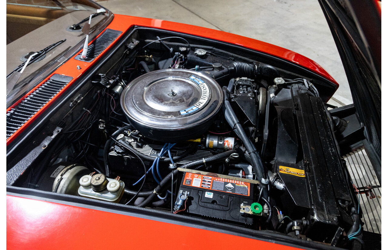 07/1985 De Tomaso Deauville Series 2 4d Sedan Red V8 5.8L