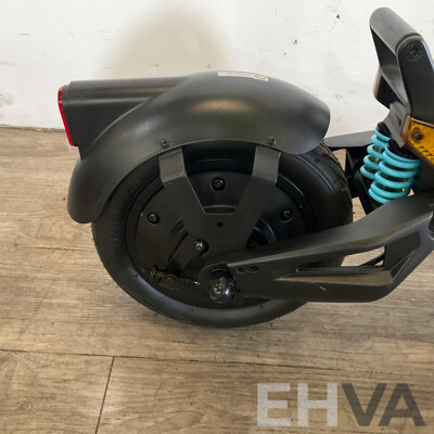 Daxy's Bandicoot Electric Scooter L9P 48V - ORP $1,499.00