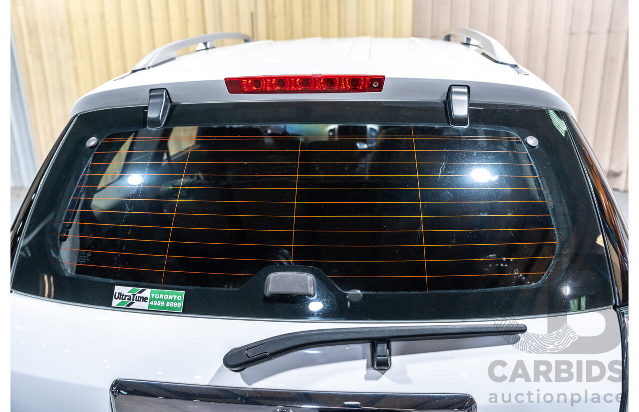 12/2012 Holden Captiva 7 LX (4x4) Series 2 CG MY12 4d Wagon White Turbo Diesel 2.2L - 7 Seater