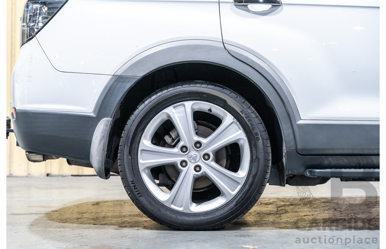 12/2012 Holden Captiva 7 LX (4x4) Series 2 CG MY12 4d Wagon White Turbo Diesel 2.2L - 7 Seater