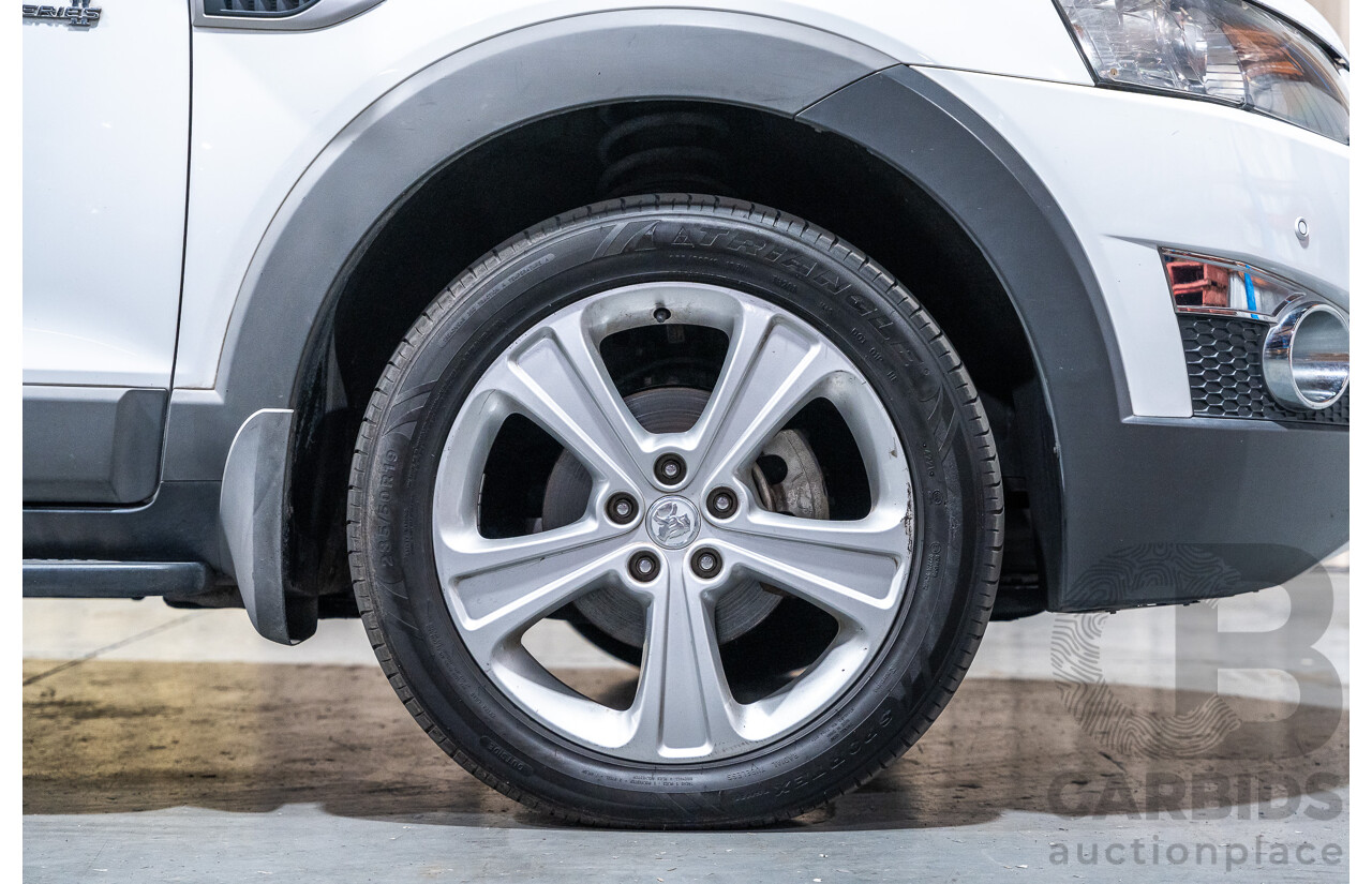12/2012 Holden Captiva 7 LX (4x4) Series 2 CG MY12 4d Wagon White Turbo Diesel 2.2L - 7 Seater