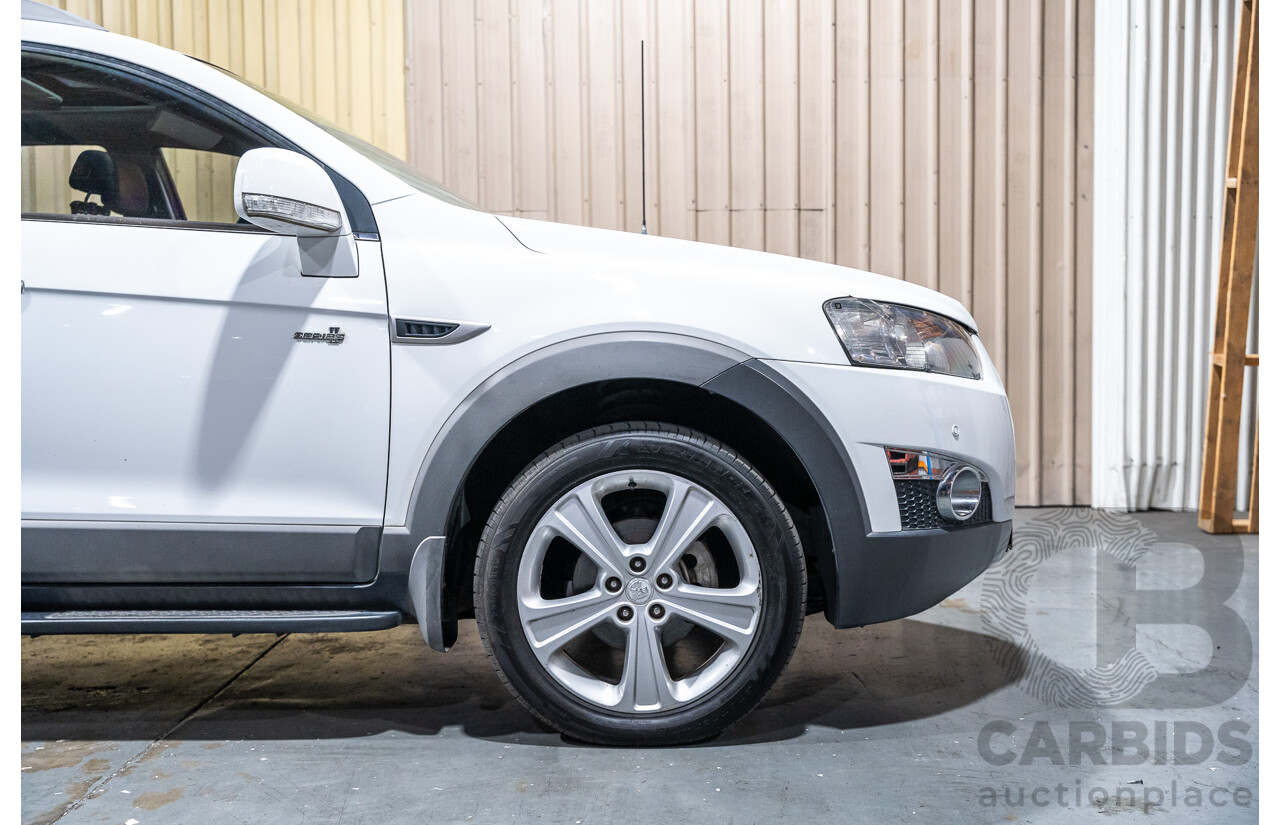 12/2012 Holden Captiva 7 LX (4x4) Series 2 CG MY12 4d Wagon White Turbo Diesel 2.2L - 7 Seater