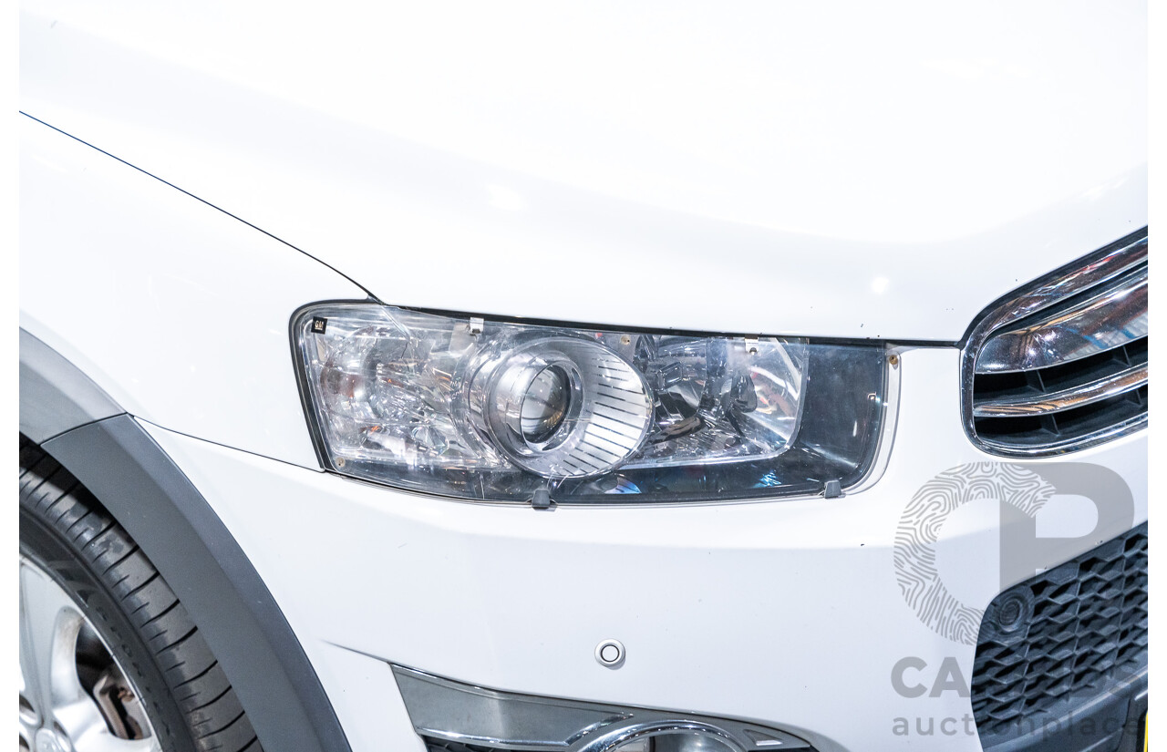12/2012 Holden Captiva 7 LX (4x4) Series 2 CG MY12 4d Wagon White Turbo Diesel 2.2L - 7 Seater