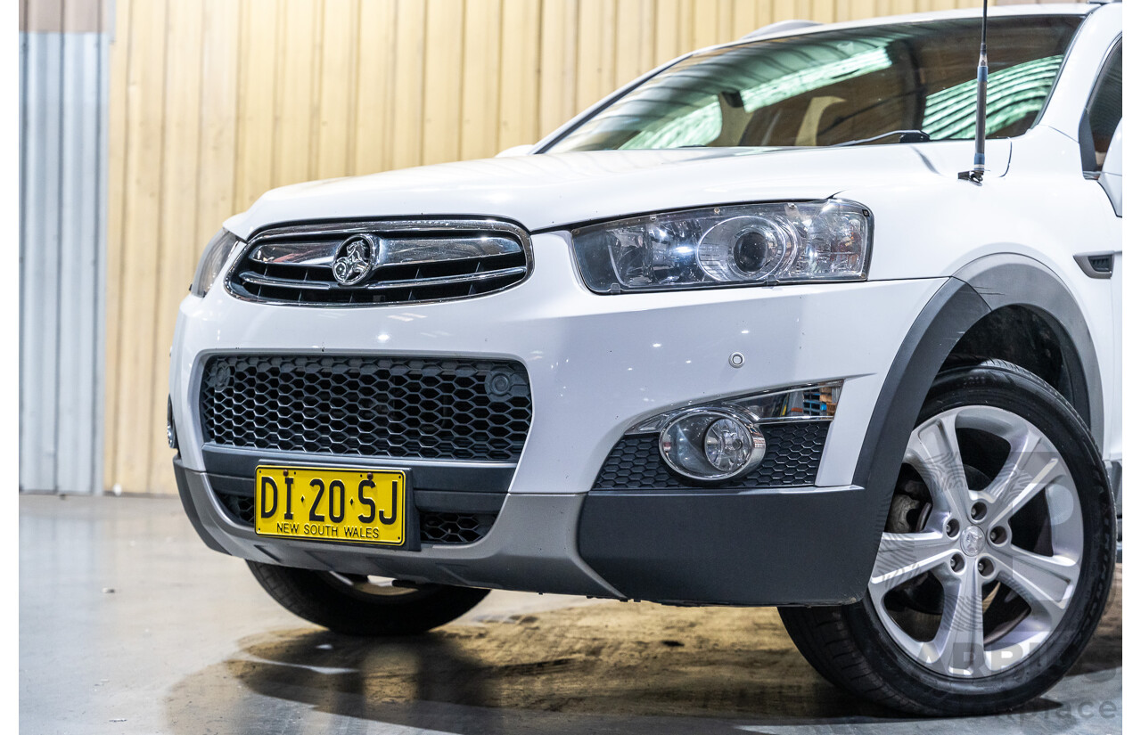 12/2012 Holden Captiva 7 LX (4x4) Series 2 CG MY12 4d Wagon White Turbo Diesel 2.2L - 7 Seater