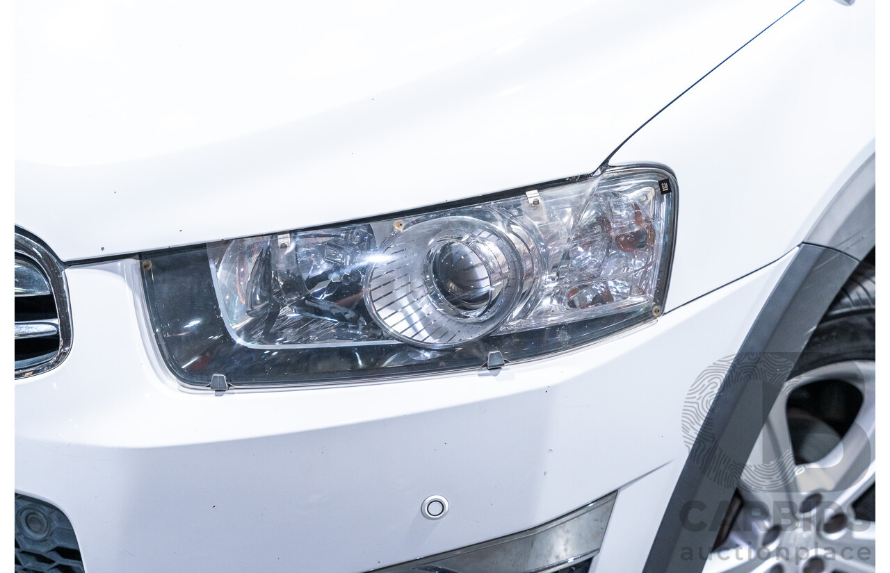 12/2012 Holden Captiva 7 LX (4x4) Series 2 CG MY12 4d Wagon White Turbo Diesel 2.2L - 7 Seater