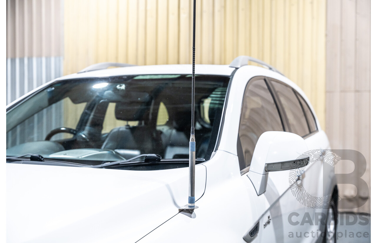 12/2012 Holden Captiva 7 LX (4x4) Series 2 CG MY12 4d Wagon White Turbo Diesel 2.2L - 7 Seater