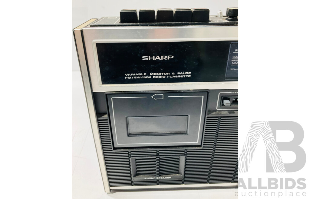 Vintage Sharp RD-467XA Radio Tape Recorder