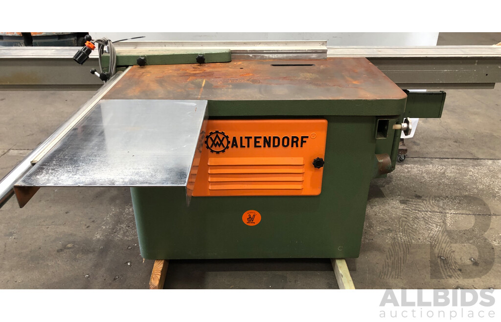1984 Altendorf F90 3 Phase Sliding Table Saw