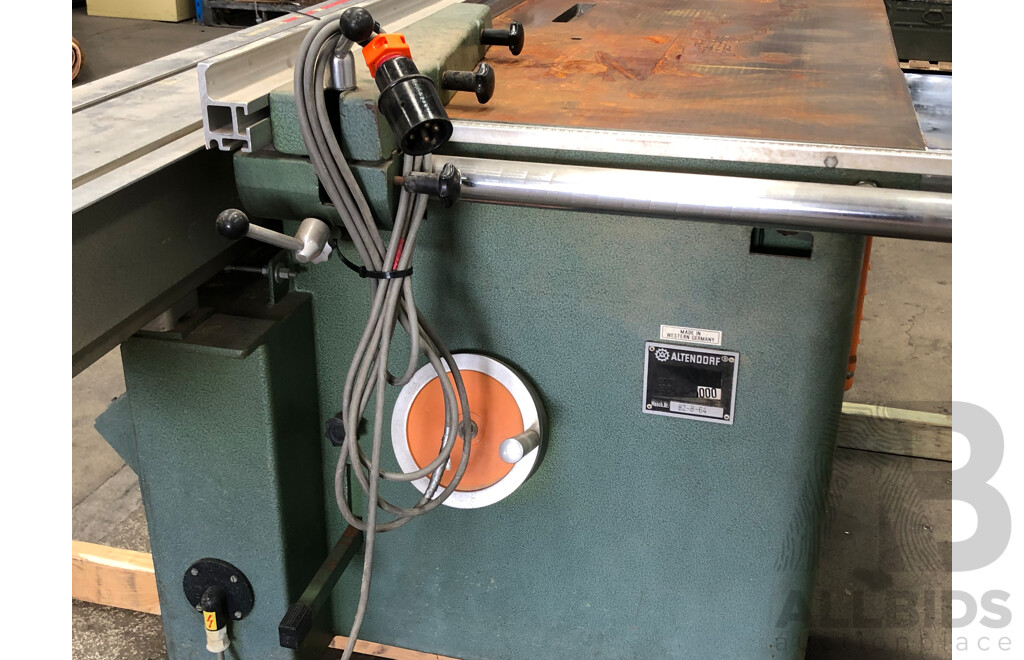 1984 Altendorf F90 3 Phase Sliding Table Saw