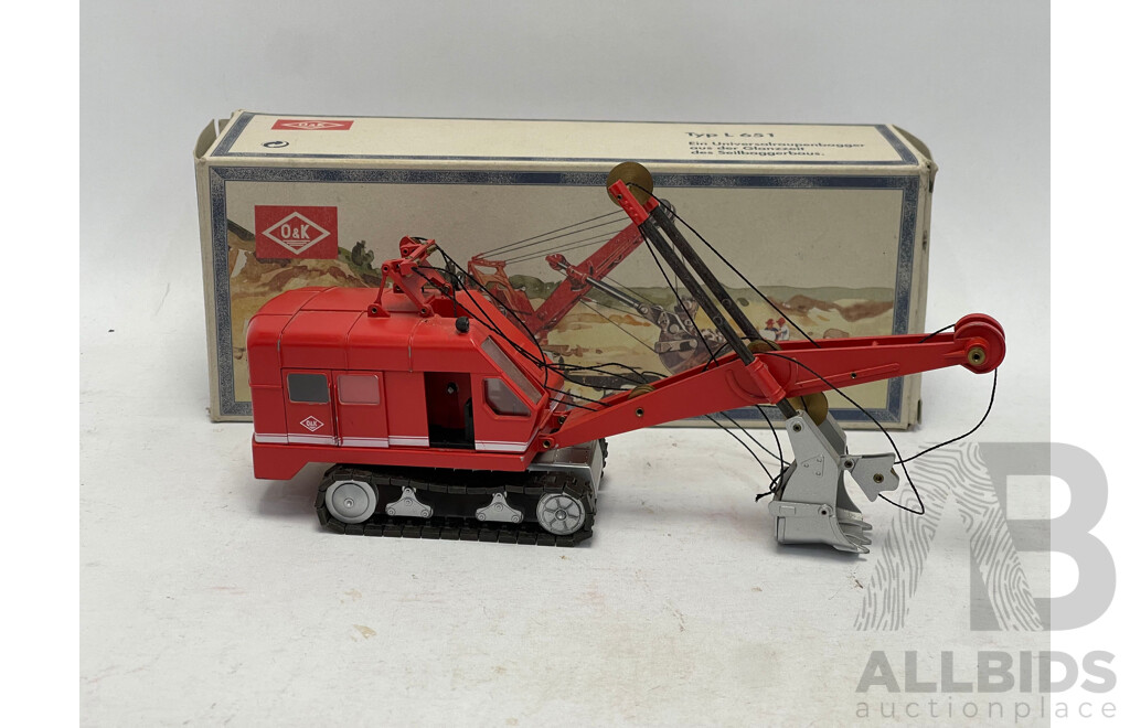 O & K Drag Line Bucket - 1/50 Scale