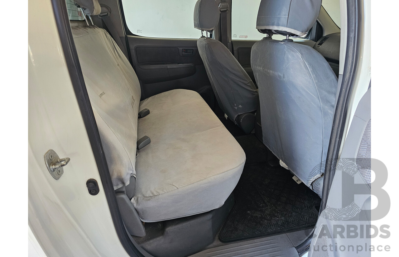 6/2009 Toyota Hilux SR (4x4) KUN26R 09 UPGRADE Dual Cab P/Up White 3.0L