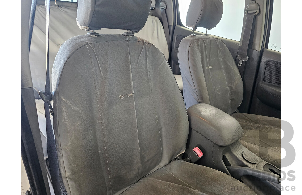 6/2009 Toyota Hilux SR (4x4) KUN26R 09 UPGRADE Dual Cab P/Up White 3.0L