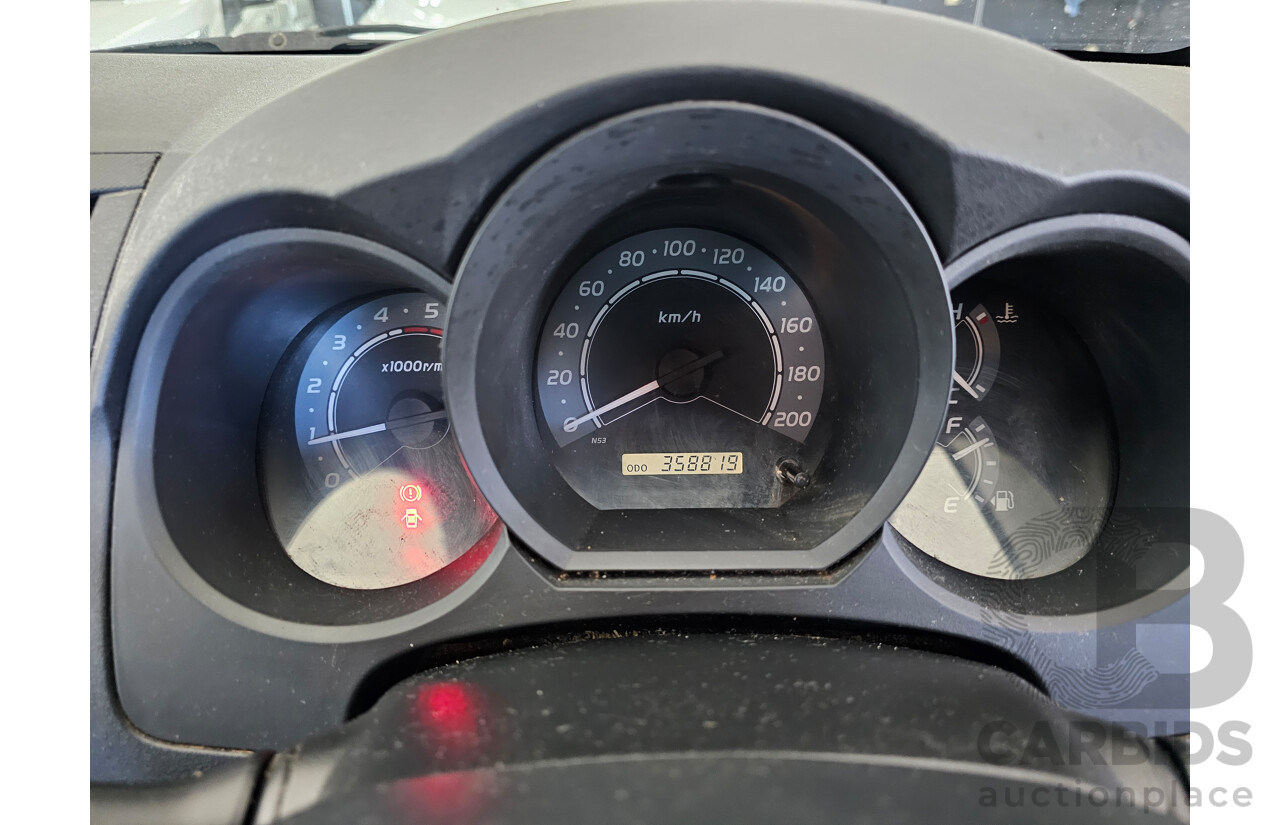 6/2009 Toyota Hilux SR (4x4) KUN26R 09 UPGRADE Dual Cab P/Up White 3.0L