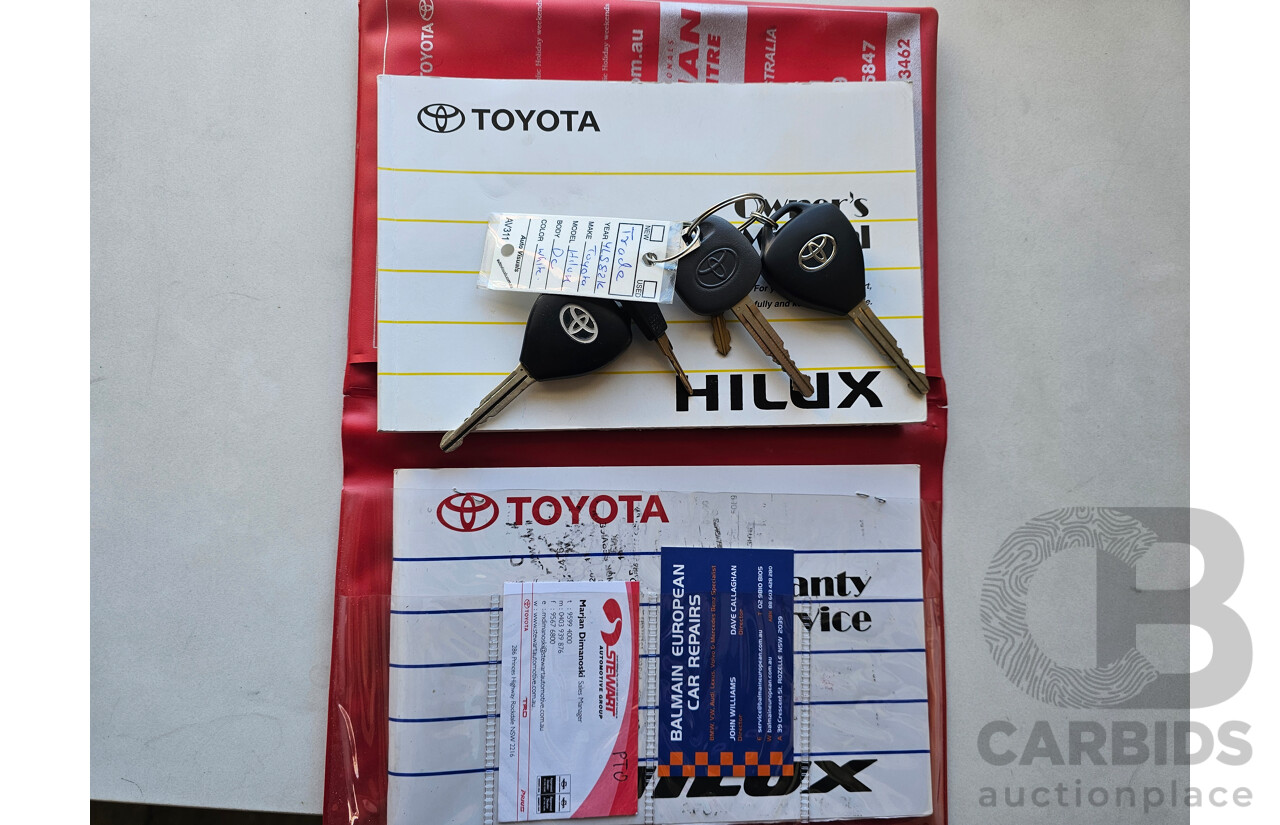 6/2009 Toyota Hilux SR (4x4) KUN26R 09 UPGRADE Dual Cab P/Up White 3.0L