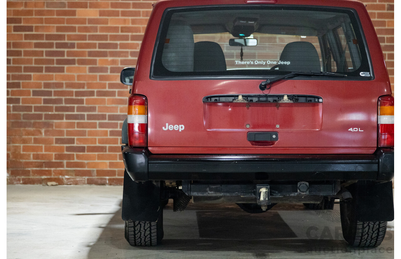 5/1998 Jeep Cherokee Sport (4x4) XJ 4d Wagon Red 4.0L