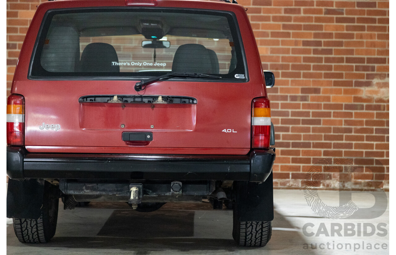5/1998 Jeep Cherokee Sport (4x4) XJ 4d Wagon Red 4.0L