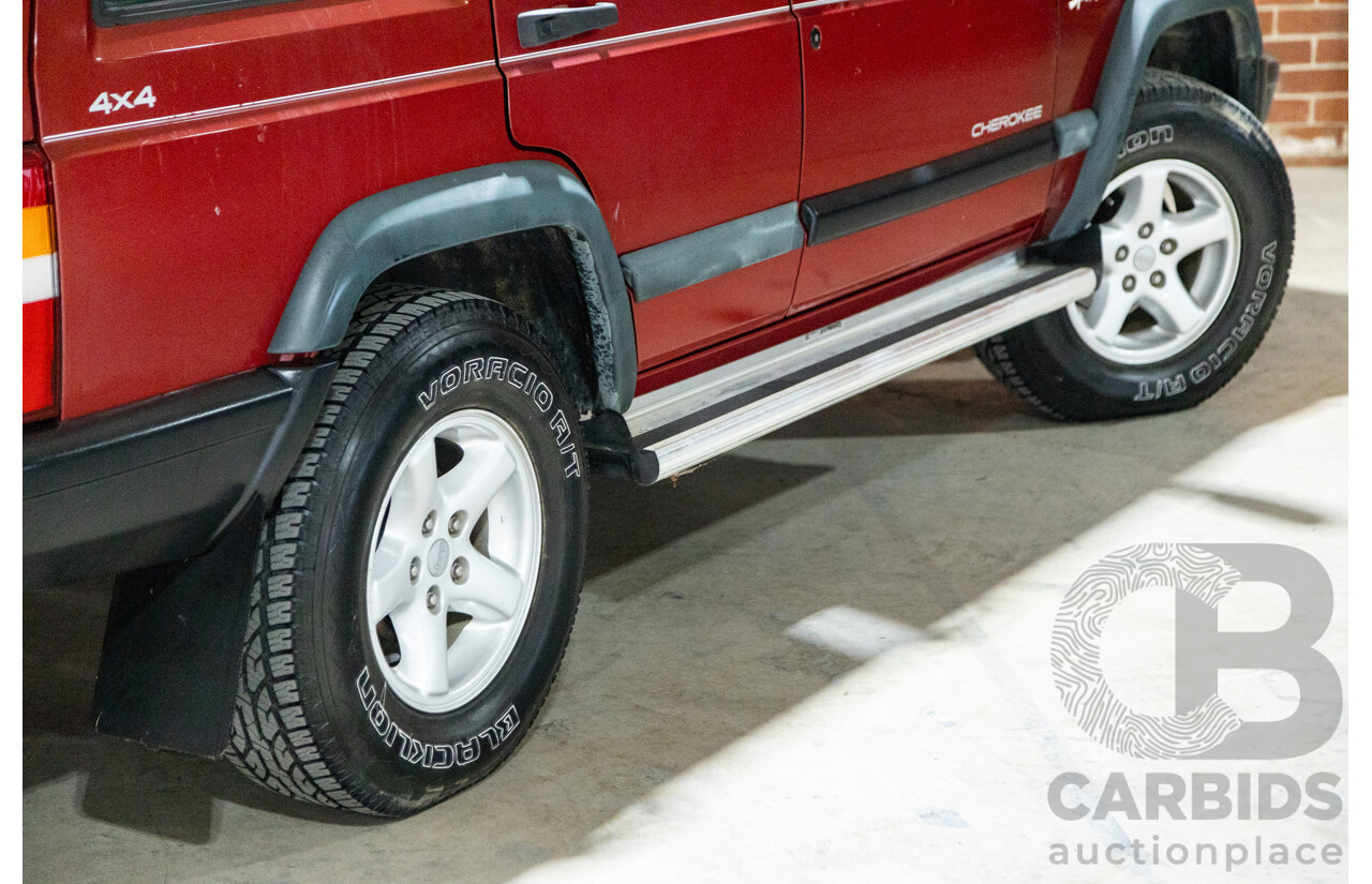 5/1998 Jeep Cherokee Sport (4x4) XJ 4d Wagon Red 4.0L