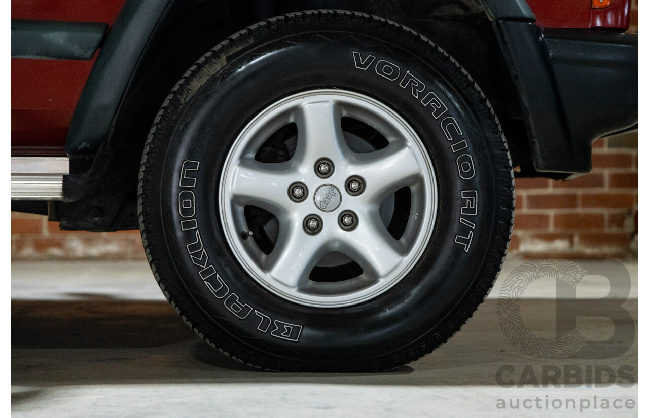 5/1998 Jeep Cherokee Sport (4x4) XJ 4d Wagon Red 4.0L