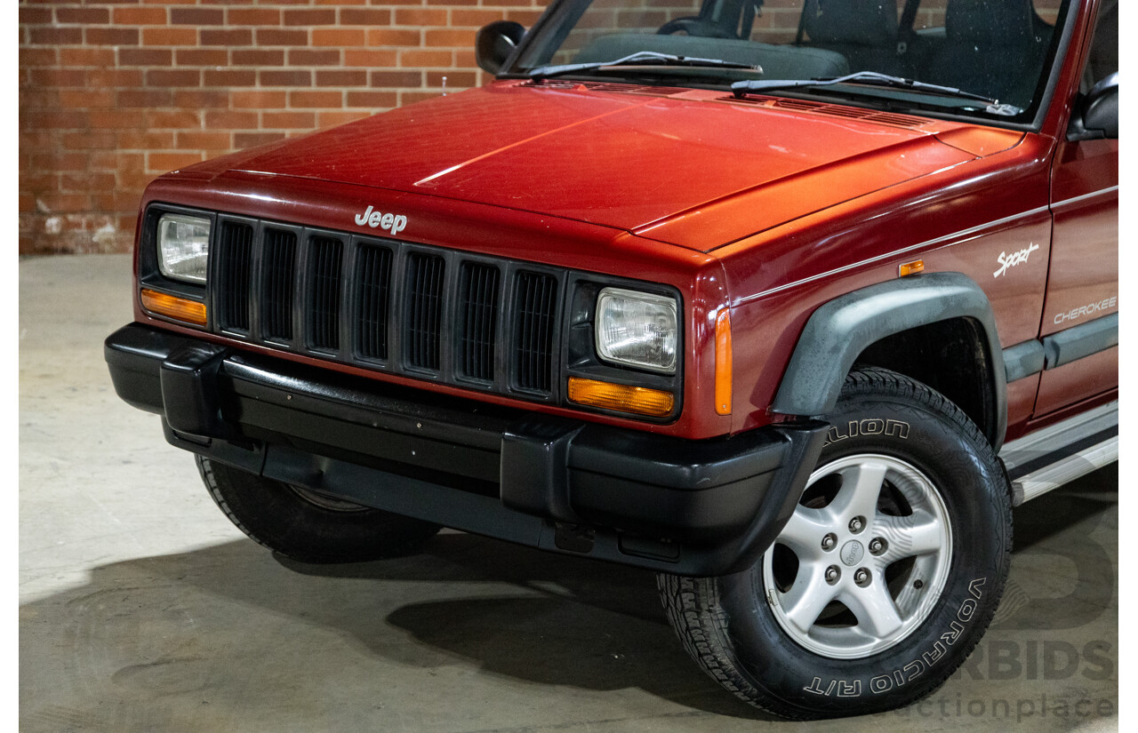 5/1998 Jeep Cherokee Sport (4x4) XJ 4d Wagon Red 4.0L