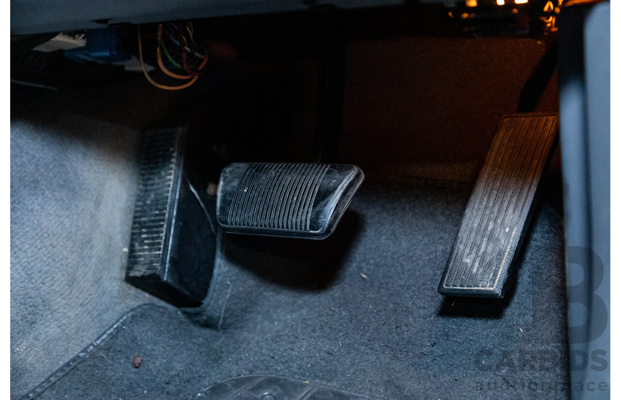 5/1998 Jeep Cherokee Sport (4x4) XJ 4d Wagon Red 4.0L