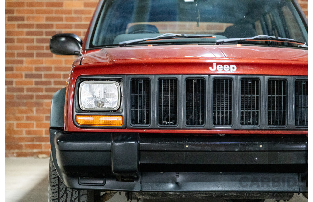 5/1998 Jeep Cherokee Sport (4x4) XJ 4d Wagon Red 4.0L