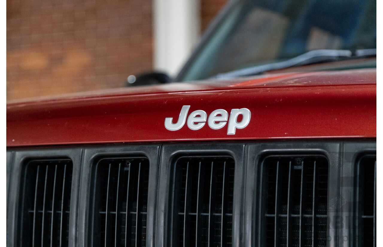 5/1998 Jeep Cherokee Sport (4x4) XJ 4d Wagon Red 4.0L