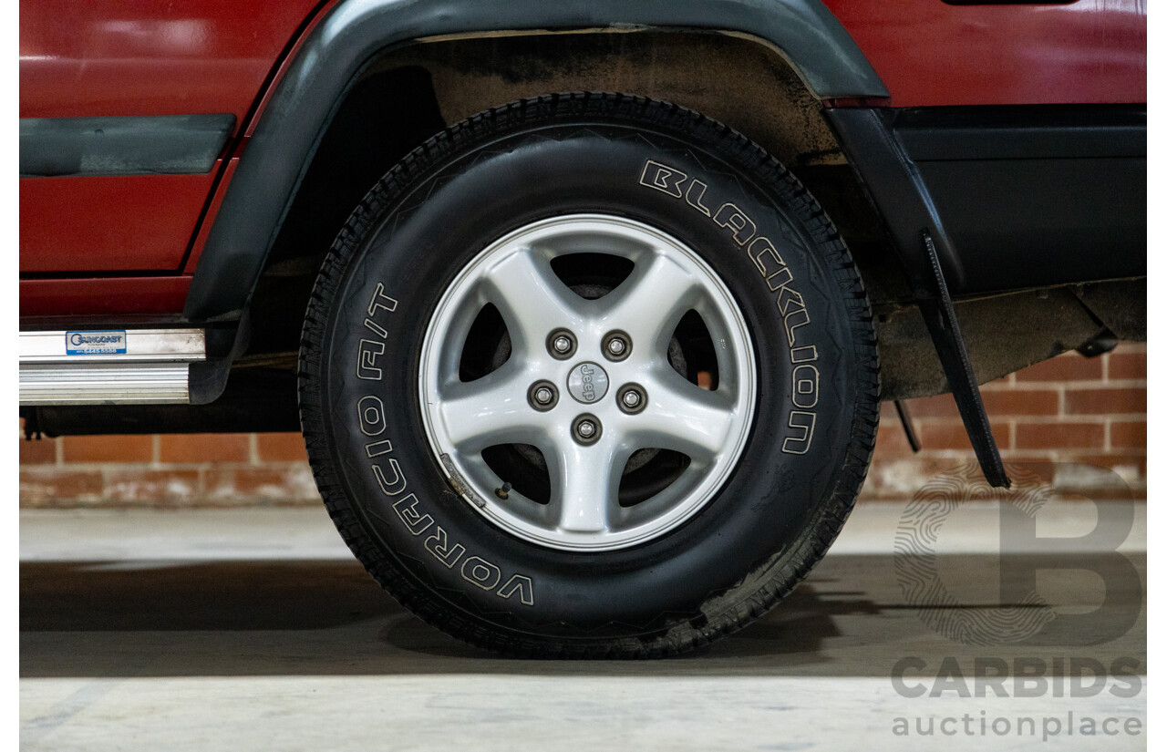 5/1998 Jeep Cherokee Sport (4x4) XJ 4d Wagon Red 4.0L