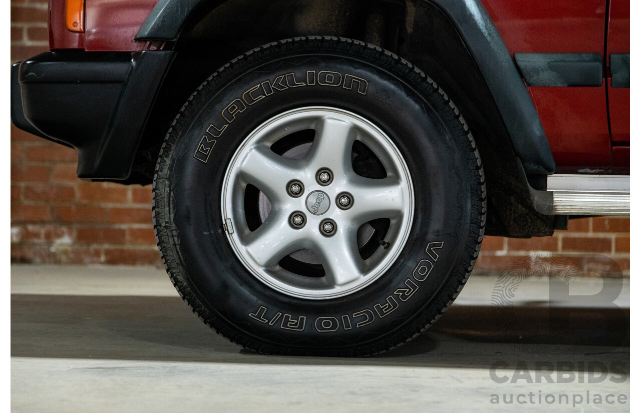 5/1998 Jeep Cherokee Sport (4x4) XJ 4d Wagon Red 4.0L