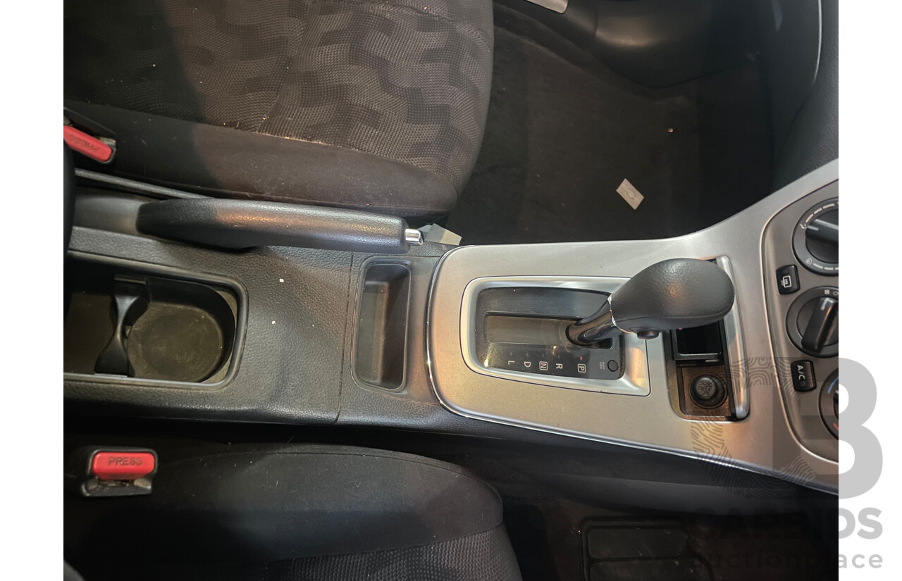 01/2013 Nissan Pulsar ST FWD B17 4D Sedan White 1.8L