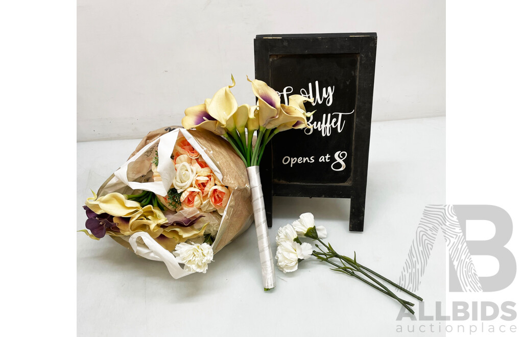 Assorted Household Decorations