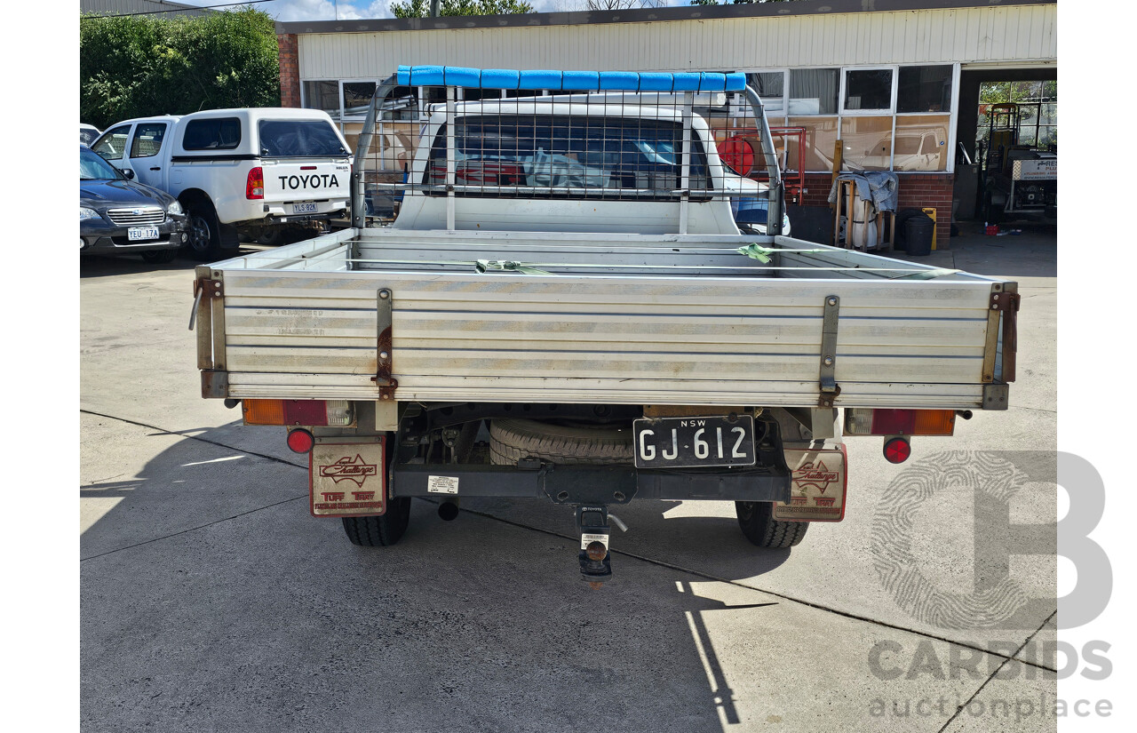 12/2003 Toyota Hilux  RZN149R C/Chas White 2.7L