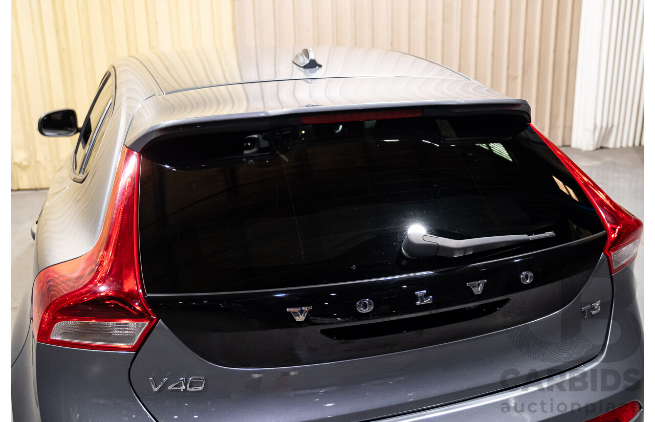 9/2017 Volvo V40 T3 Kinetic M MY16 5d Hatchback Metallic Grey Turbo 1.5L