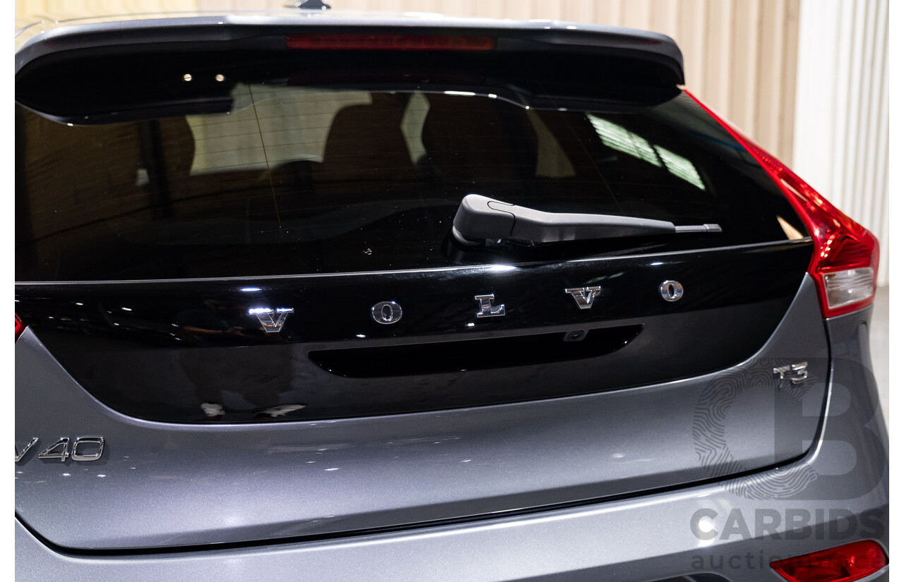 9/2017 Volvo V40 T3 Kinetic M MY16 5d Hatchback Metallic Grey Turbo 1.5L