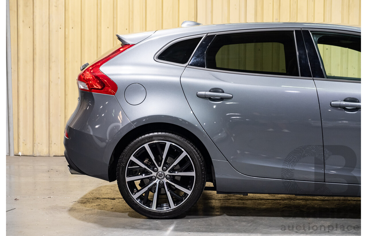 9/2017 Volvo V40 T3 Kinetic M MY16 5d Hatchback Metallic Grey Turbo 1.5L