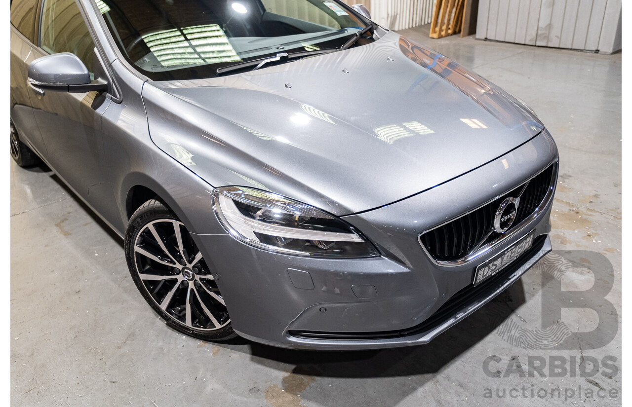9/2017 Volvo V40 T3 Kinetic M MY16 5d Hatchback Metallic Grey Turbo 1.5L
