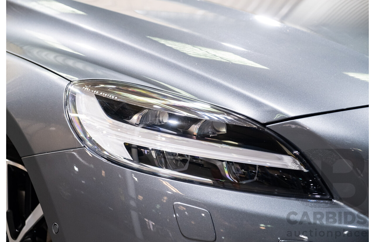 9/2017 Volvo V40 T3 Kinetic M MY16 5d Hatchback Metallic Grey Turbo 1.5L