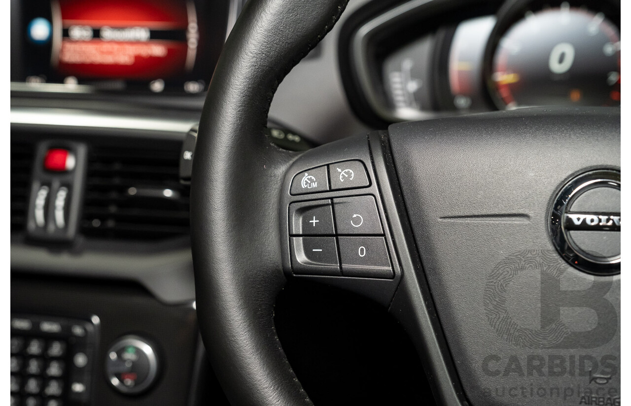 9/2017 Volvo V40 T3 Kinetic M MY16 5d Hatchback Metallic Grey Turbo 1.5L