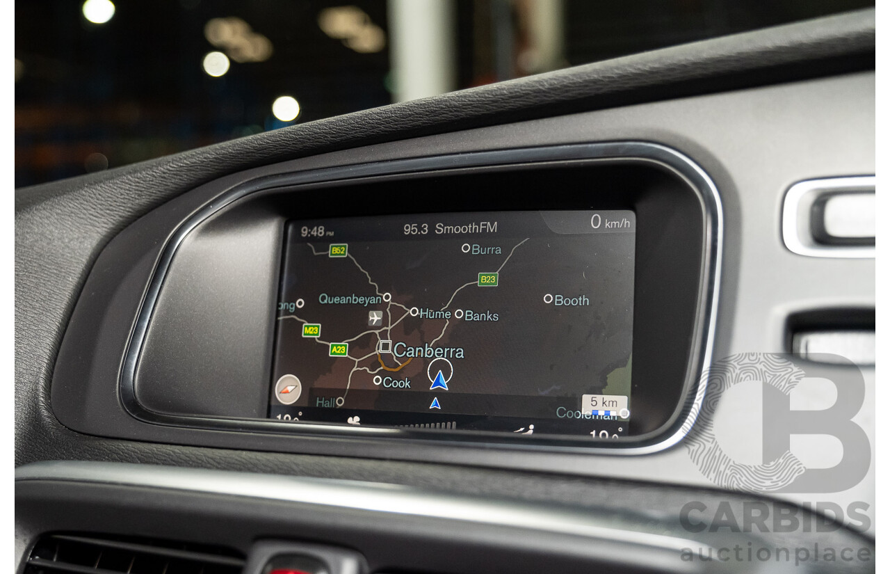 9/2017 Volvo V40 T3 Kinetic M MY16 5d Hatchback Metallic Grey Turbo 1.5L