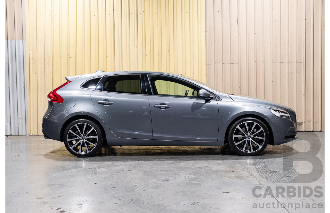9/2017 Volvo V40 T3 Kinetic M MY16 5d Hatchback Metallic Grey Turbo 1.5L