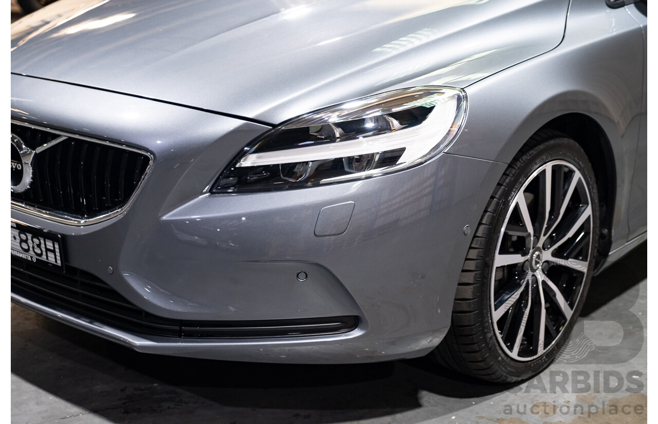 9/2017 Volvo V40 T3 Kinetic M MY16 5d Hatchback Metallic Grey Turbo 1.5L