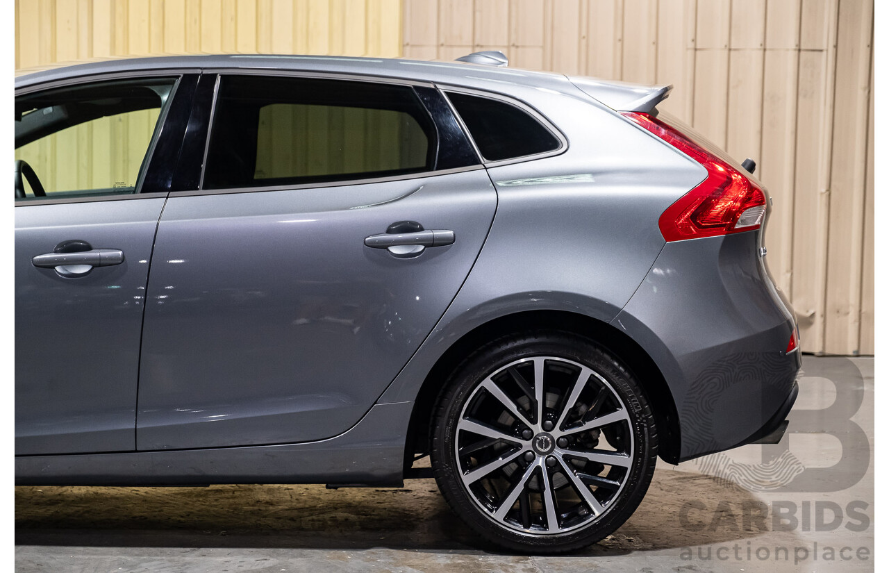 9/2017 Volvo V40 T3 Kinetic M MY16 5d Hatchback Metallic Grey Turbo 1.5L