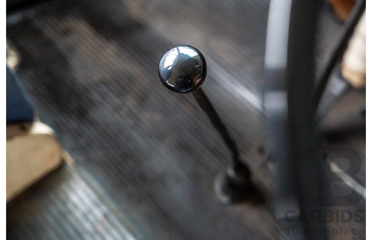 6/1975 Volkswagen Kombi Type 2 T2 Microbus Transporter Van White 1.8L