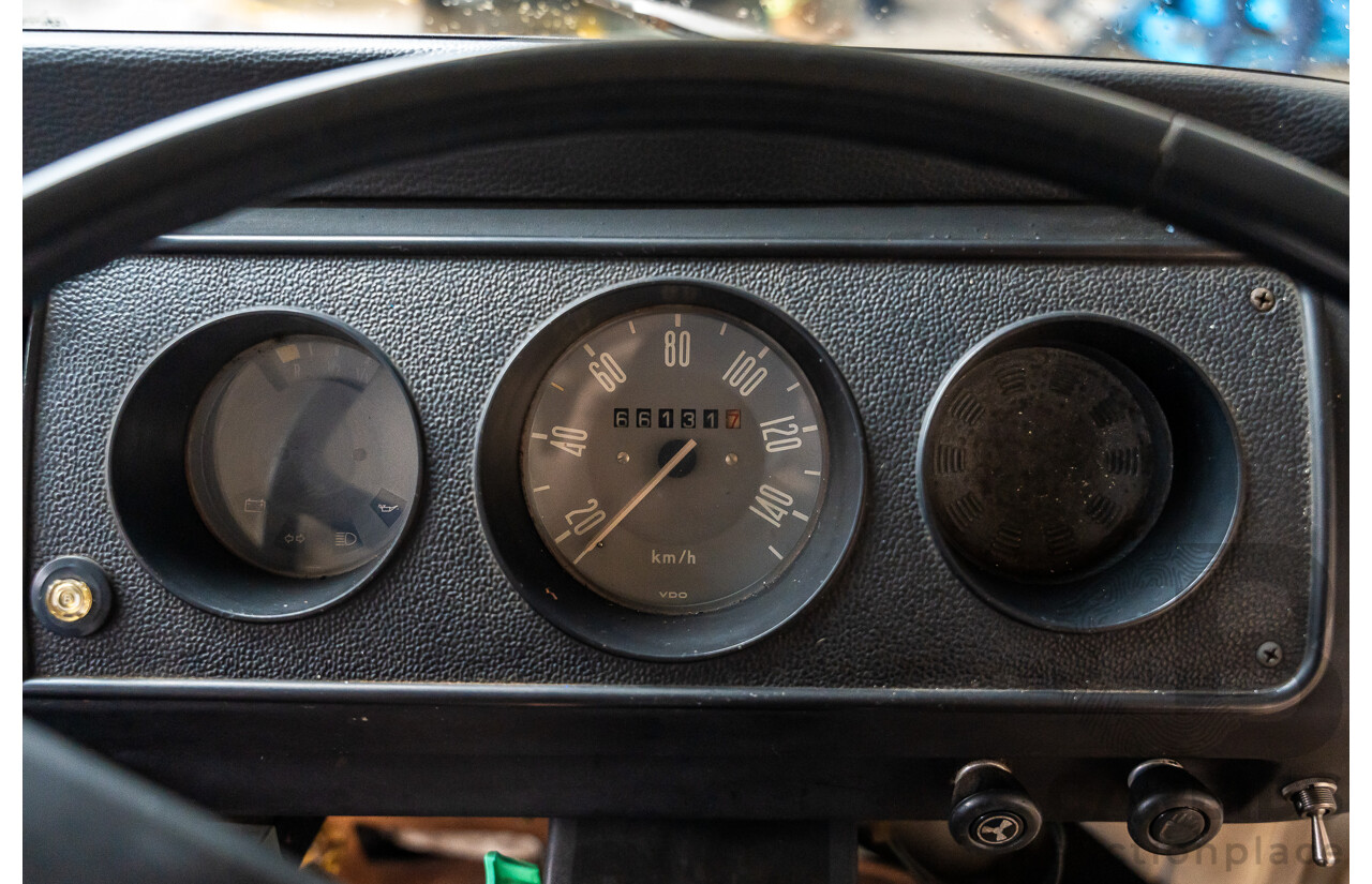 6/1975 Volkswagen Kombi Type 2 T2 Microbus Transporter Van White 1.8L