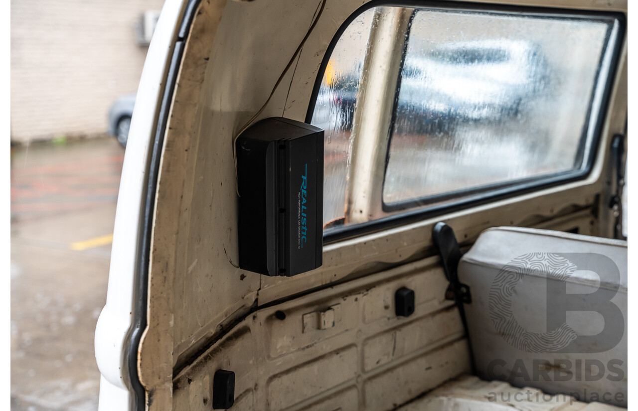 6/1975 Volkswagen Kombi Type 2 T2 Microbus Transporter Van White 1.8L