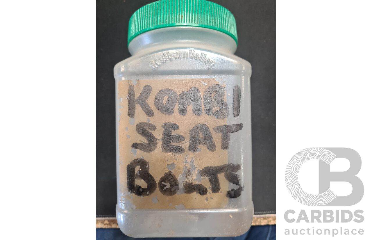 6/1975 Volkswagen Kombi Type 2 T2 Microbus Transporter Van White 1.8L