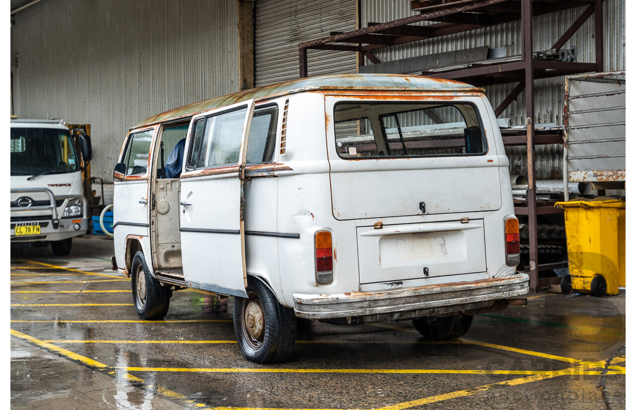 6/1975 Volkswagen Kombi Type 2 T2 Microbus Transporter Van White 1.8L