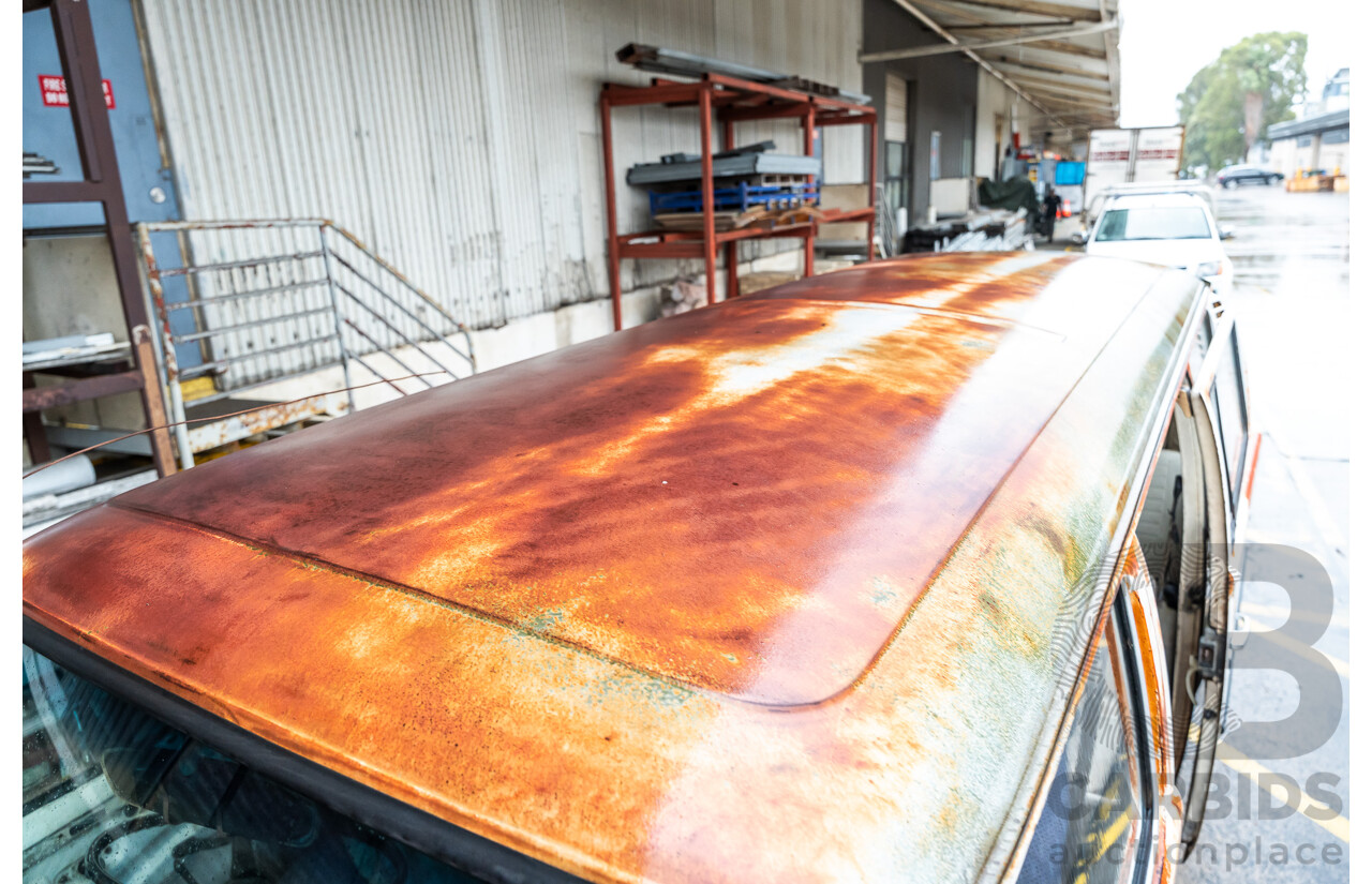 6/1975 Volkswagen Kombi Type 2 T2 Microbus Transporter Van White 1.8L